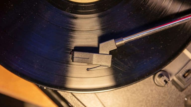 Inside the Revival: How Vinyl Records Are Inspiring a New Generation of American Musicians