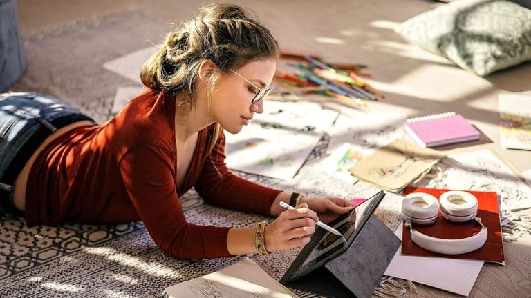 The Rise of DIY Artists in 2025: A New Wave of Independent Creativity