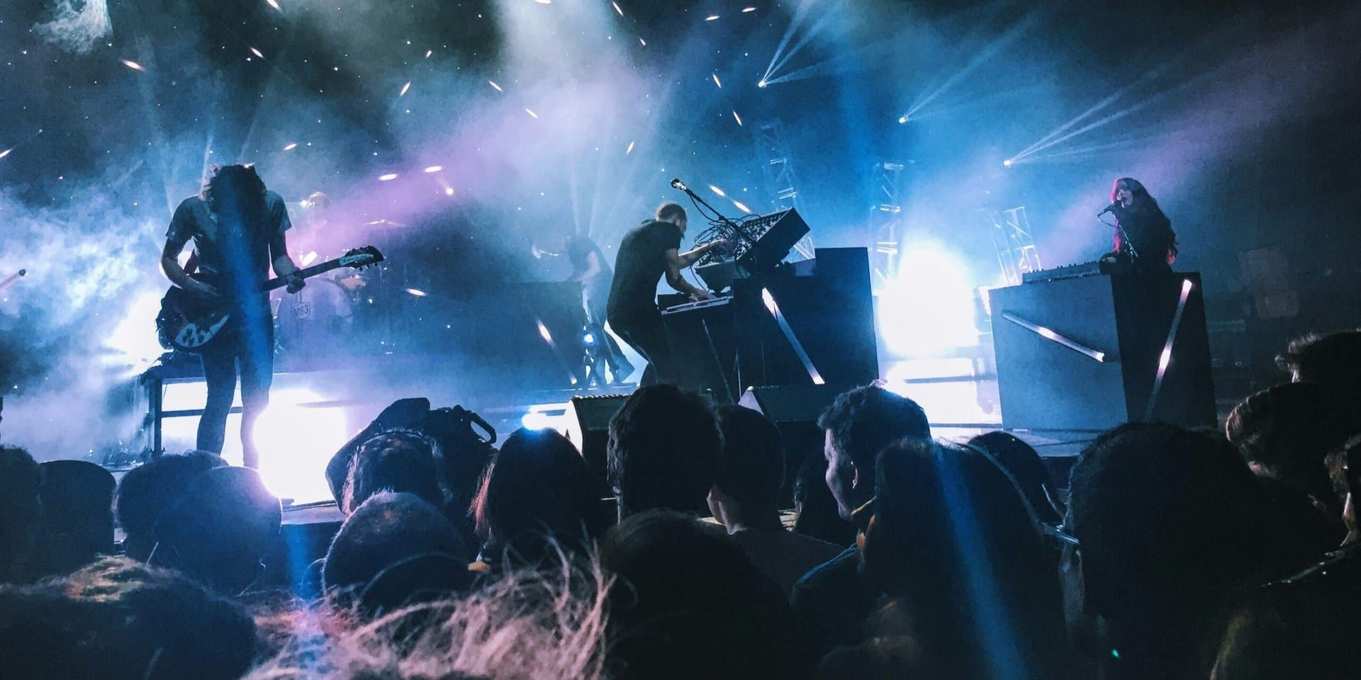 Live Music Scene Lights Up U.S. Cities in Holiday Surge of Performances